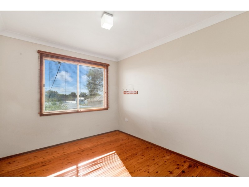 32 Mermaid Drive, Bateau Bay NSW 2261