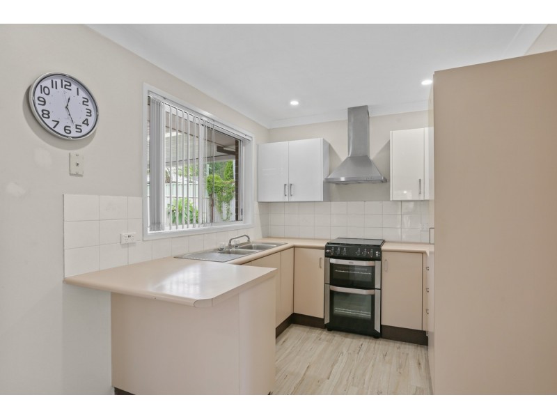 1 Pine Court, Blue Haven NSW 2262