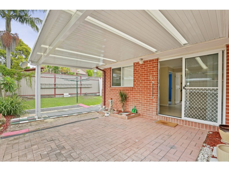 1 Pine Court, Blue Haven NSW 2262