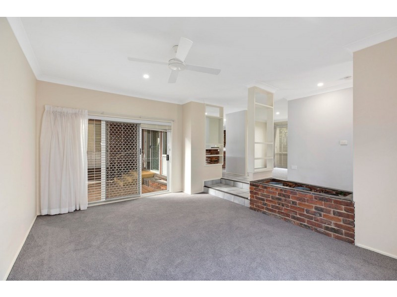 18 Redgum Close, Bateau Bay NSW 2261