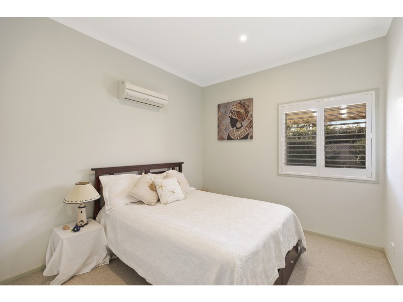 11 Maas Parade, Forresters Beach NSW 2260