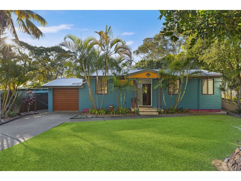 2 Burrawong Street, Bateau Bay NSW 2261