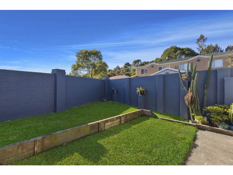 7/27 Aurora Place, Bateau Bay NSW 2261