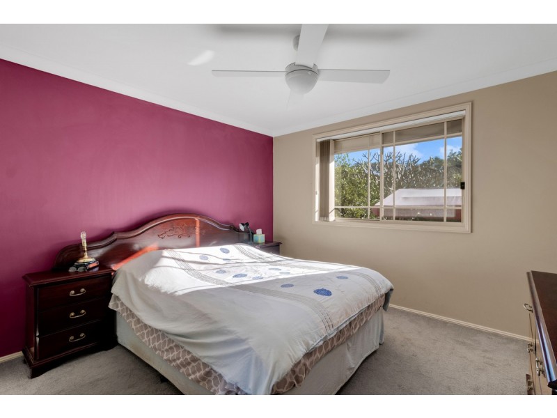 259 Cresthaven Avenue, Bateau Bay NSW 2261