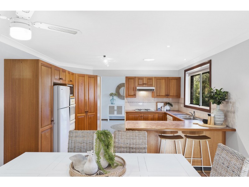 17 Epsom Place, Bateau Bay NSW 2261