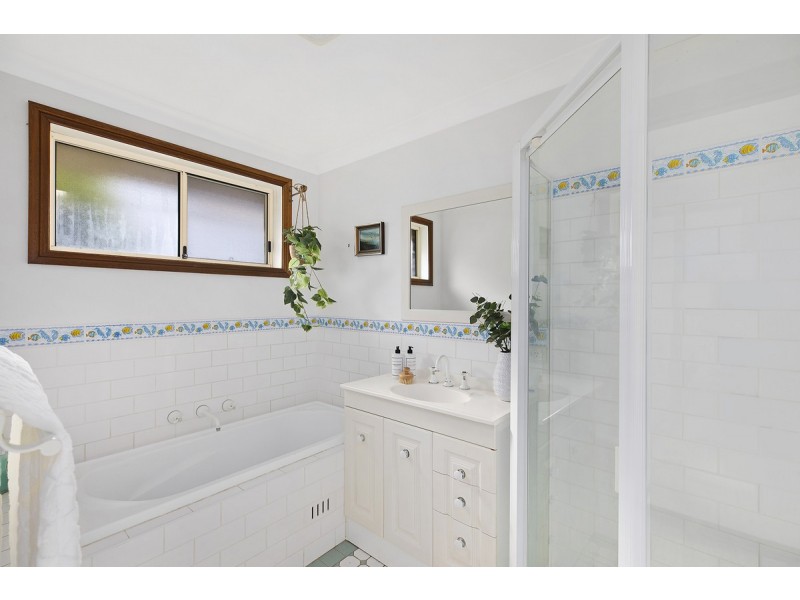 17 Epsom Place, Bateau Bay NSW 2261