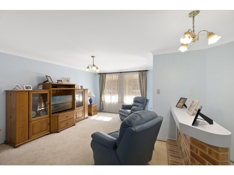 5 Peta Close, Bateau Bay NSW 2261