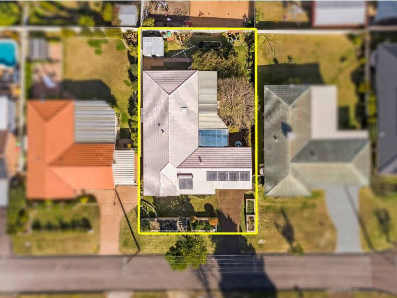 5 Peta Close, Bateau Bay NSW 2261