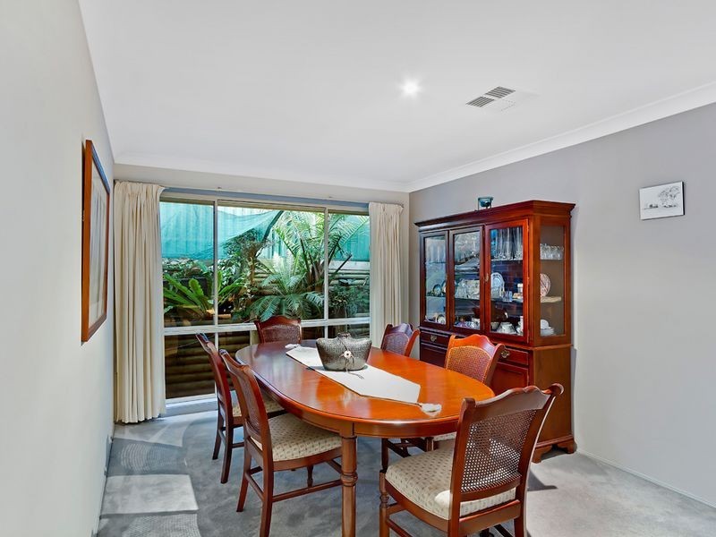 6 Dunning Ave, Bateau Bay NSW 2261