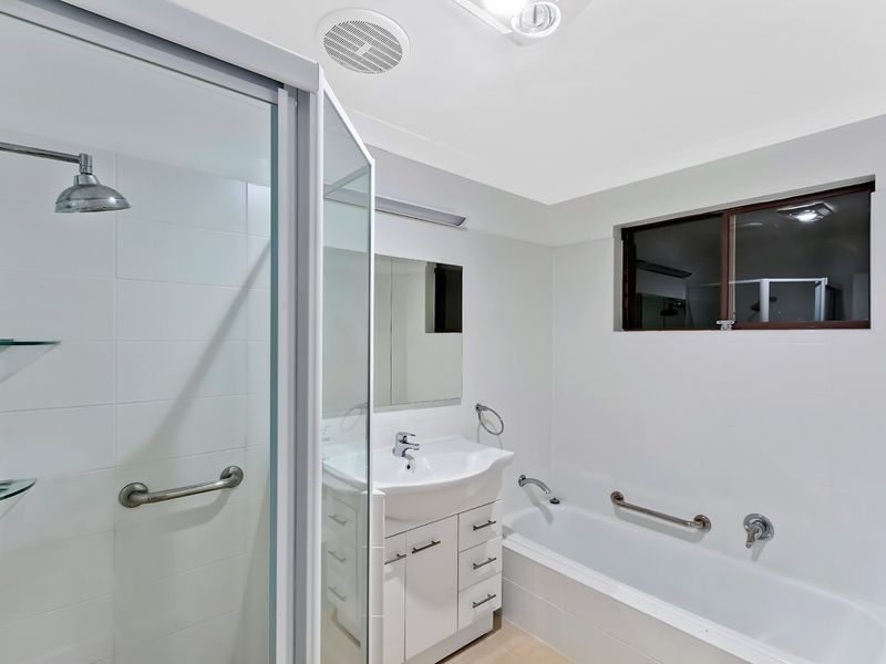 1 Harbour Street, Bateau Bay NSW 2261