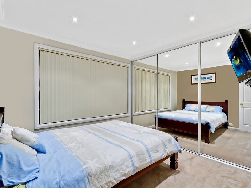 1 Robyn Lane, Bateau Bay NSW 2261