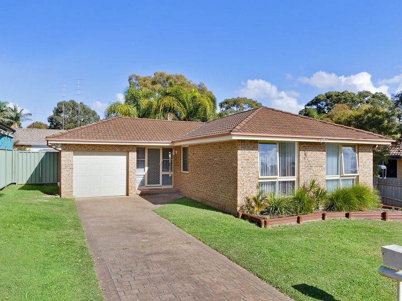 2 Banks Close, Bateau Bay NSW 2261