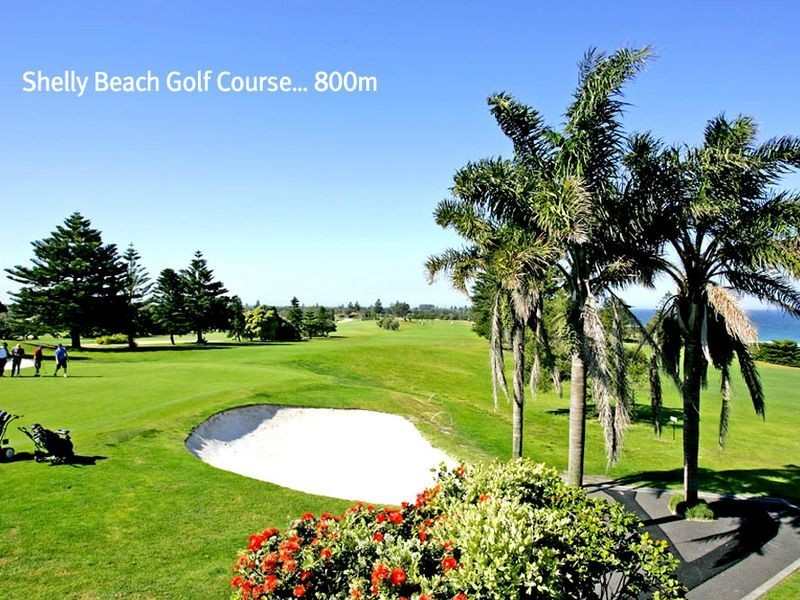 8/10-12 Bias Avenue, Bateau Bay NSW 2261