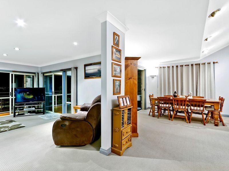 10 Valley View Road, Bateau Bay NSW 2261