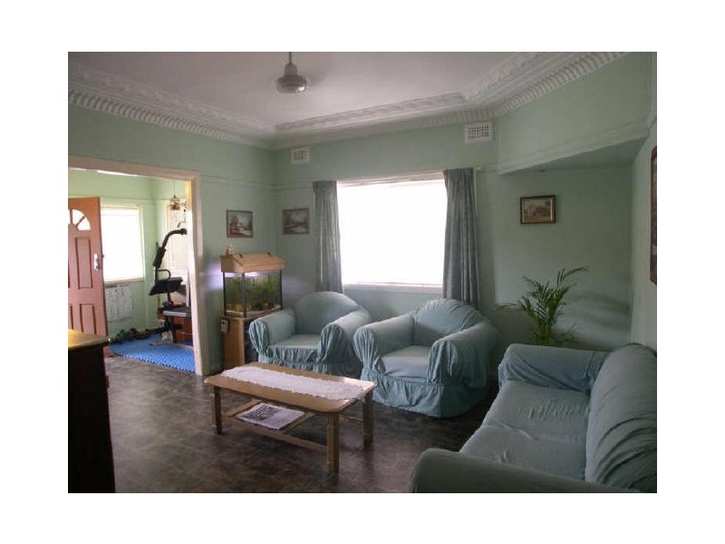 5 Inkerman Ave, Woy Woy NSW 2256