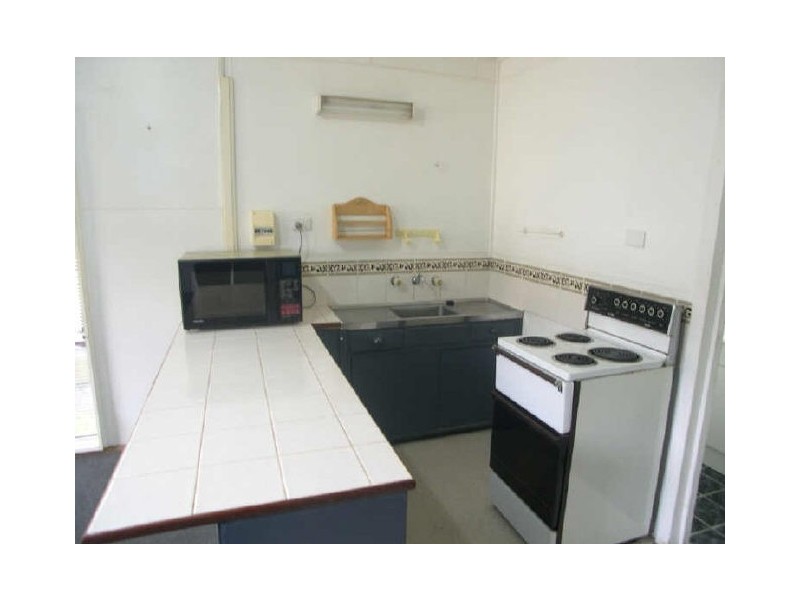 5 Inkerman Ave, Woy Woy NSW 2256