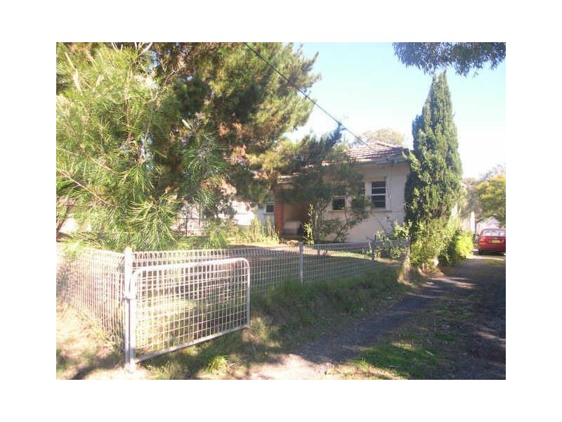 127  129 Barrenjoey Rd, Ettalong Beach NSW 2257