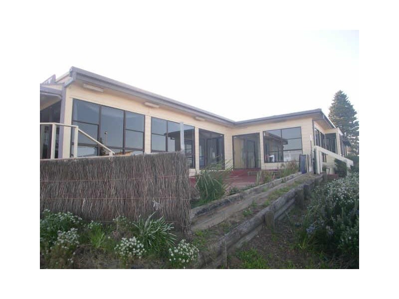 345 Trafalgar Ave, Umina Beach NSW 2257