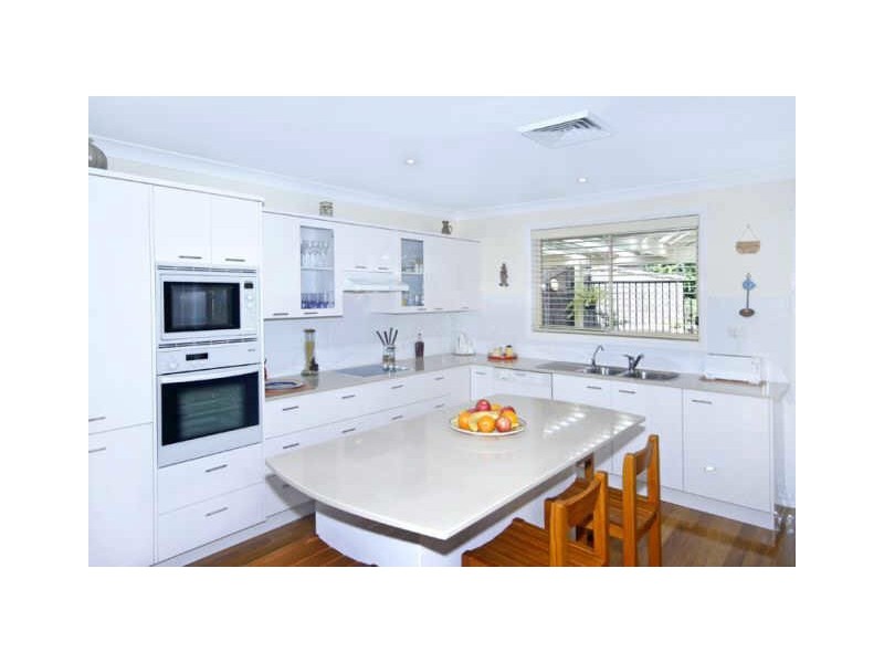 41 Kingsview Drive, Umina Beach NSW 2257