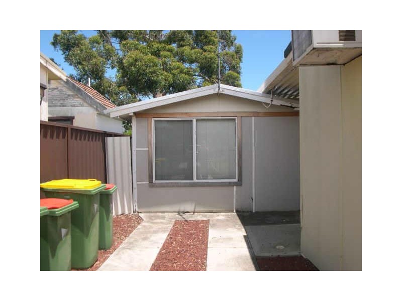 Cabin 11 Murray Street, Booker Bay NSW 2257