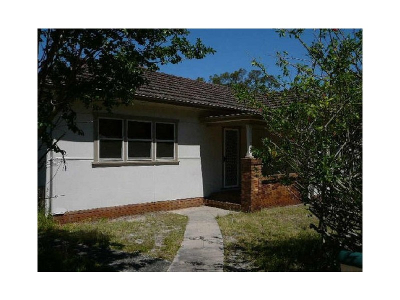 147 Memorial Ave, Ettalong Beach NSW 2257