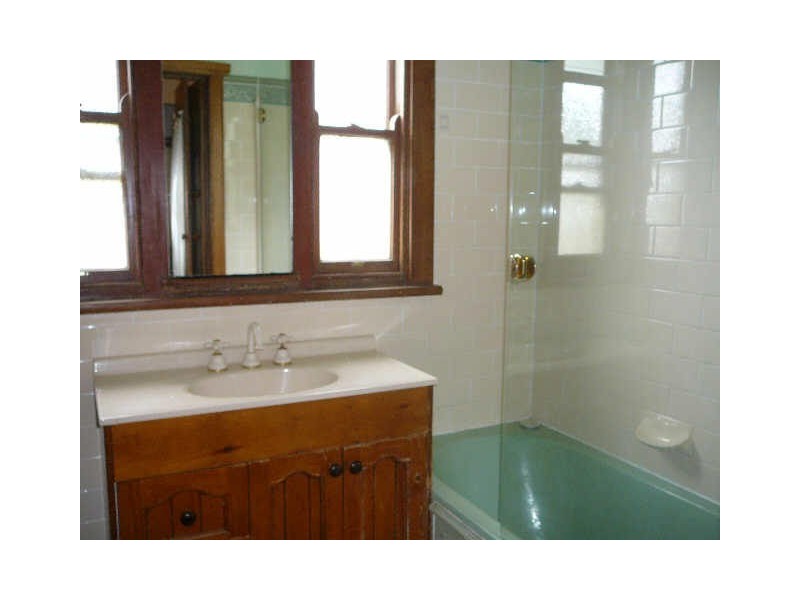 84 Nelson St, Umina Beach NSW 2257