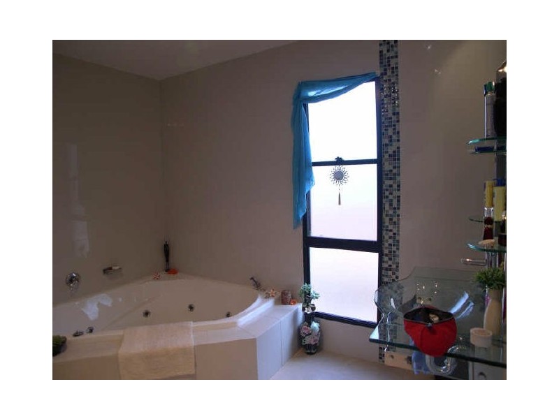 1/17 Gross St, Umina Beach NSW 2257