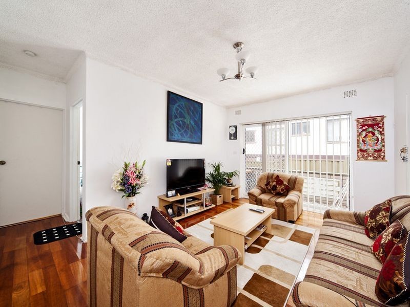 1/18 Minter Street, Canterbury NSW 2193
