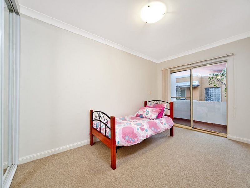 1/13 Albert Parade, Ashfield NSW 2131
