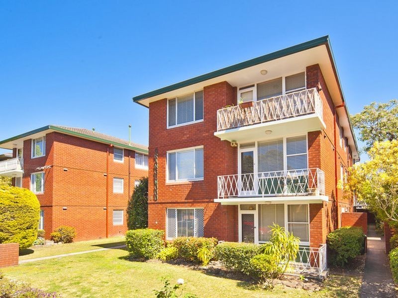 1/8 Orpington Street, Ashfield NSW 2131