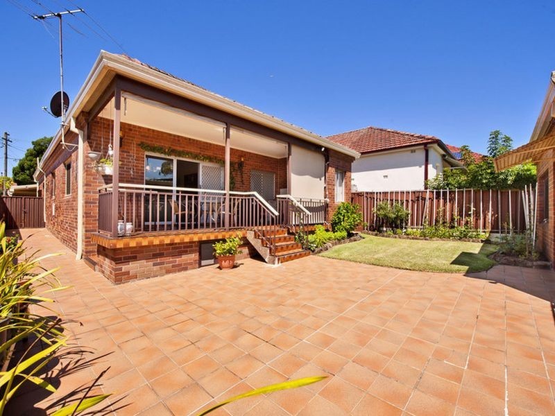 24 Warburton Parade, Earlwood NSW 2206