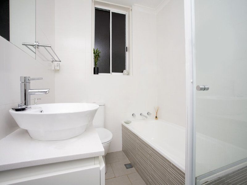 1/6 Dunmore Street, Croydon Park NSW 2133