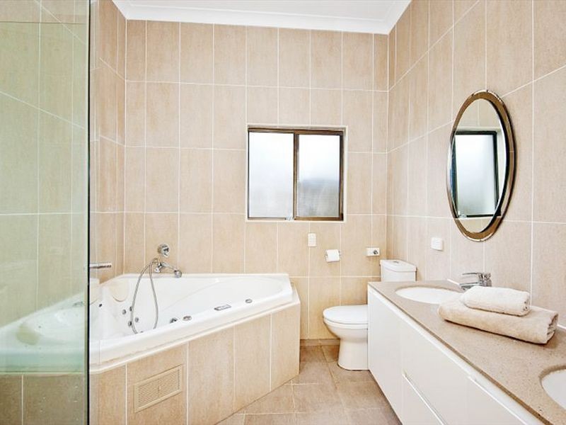 87 Bayview Road, Canada Bay NSW 2046