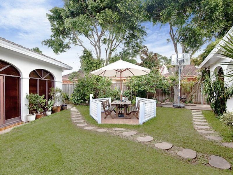 87 Bayview Road, Canada Bay NSW 2046