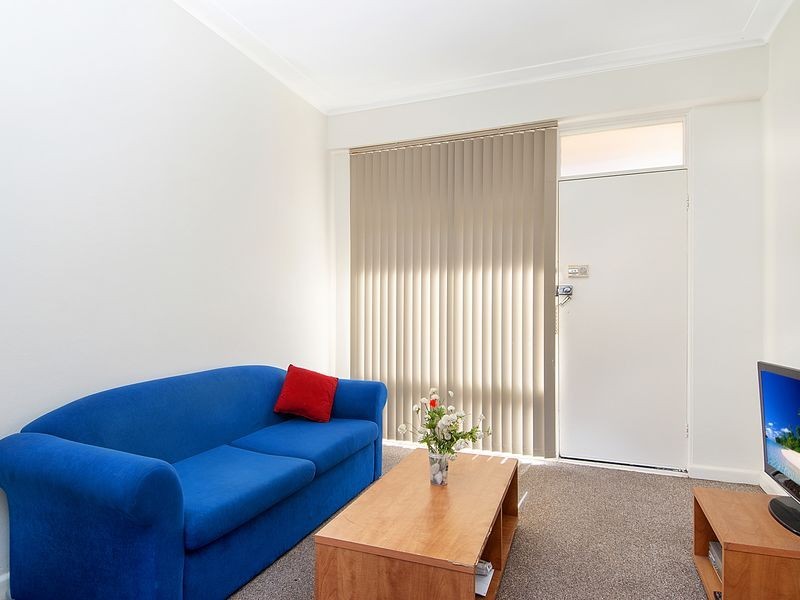 6/7 Queensborough Road, Croydon Park NSW 2133