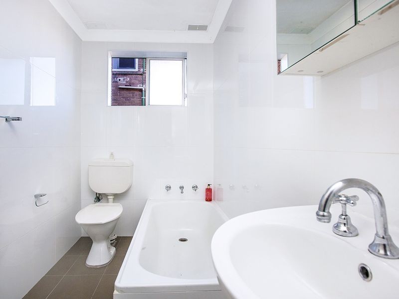 2/97 Milton Street, Ashfield NSW 2131