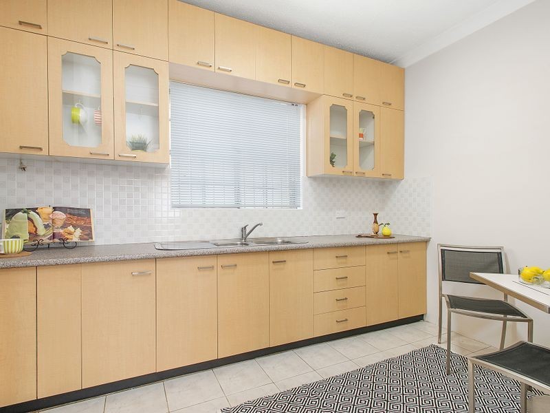 2/16 Holden Street, Ashfield NSW 2131