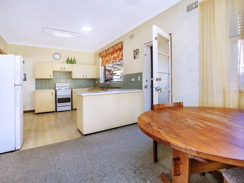 18 Curt Street, Ashfield NSW 2131
