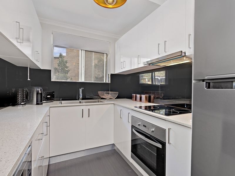 17/2 Railway Cres, Jannali NSW 2226