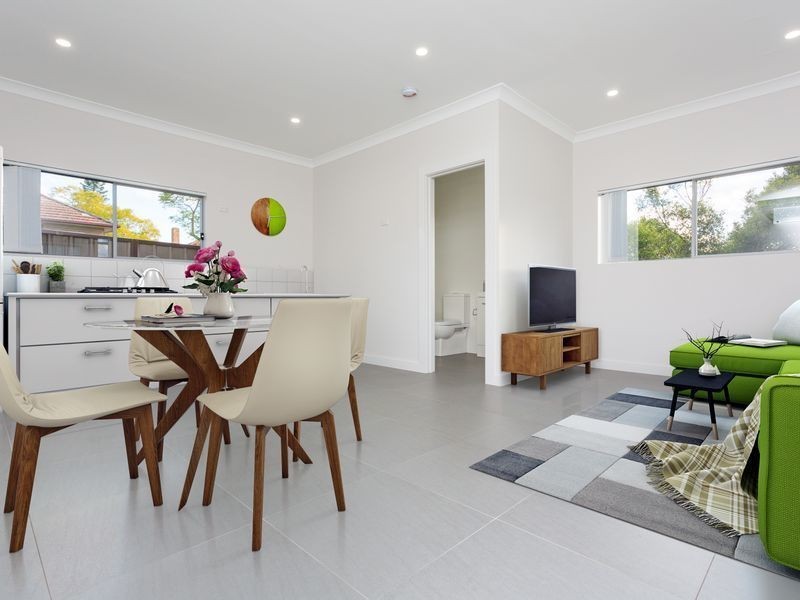 8 Friend Street, Merrylands NSW 2160