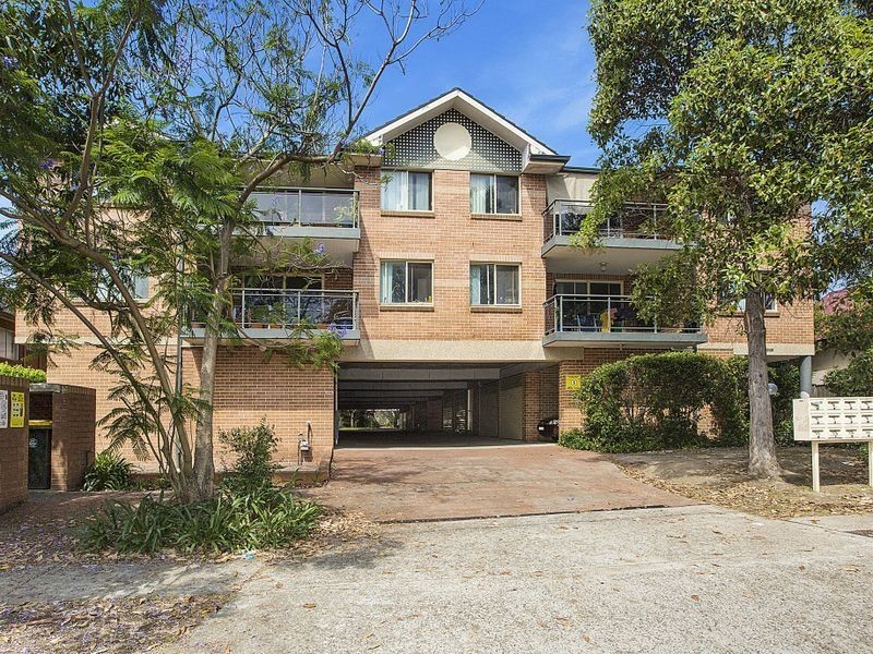 8/23 Third Avenue, Campsie NSW 2194