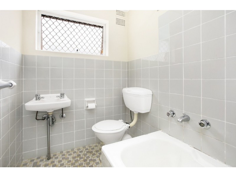 2/39 Clyde Street, Croydon Park NSW 2133
