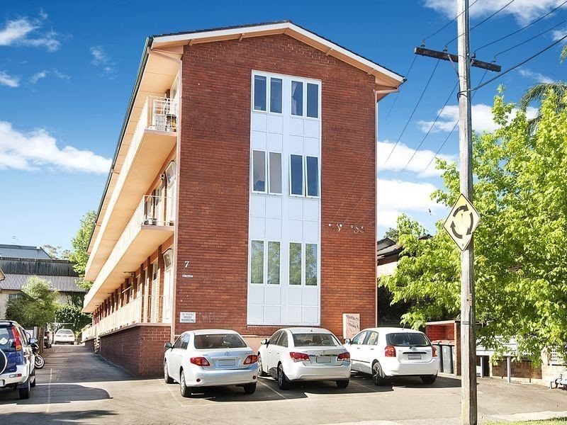 6/7 Queensborough Road, Croydon Park NSW 2133
