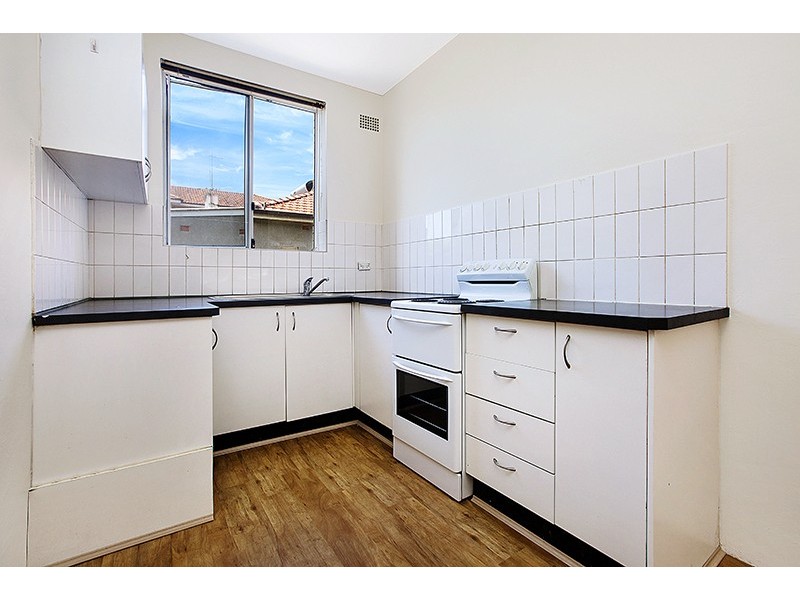 2/9 McCourt Street, Wiley Park NSW 2195