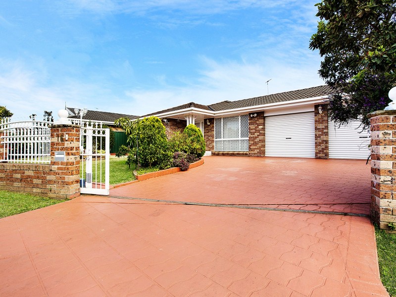 16 Nimbin Avenue, Hoxton Park NSW 2171