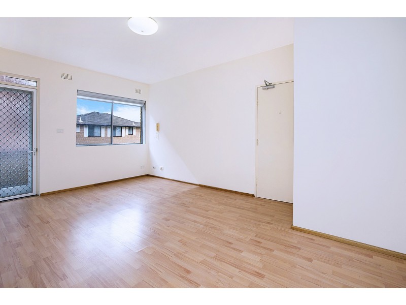 8/17 Loftus Street, Ashfield NSW 2131