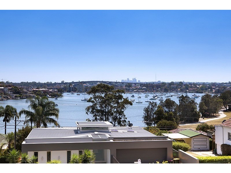 4/11-13 Bay Road, Russell Lea NSW 2046