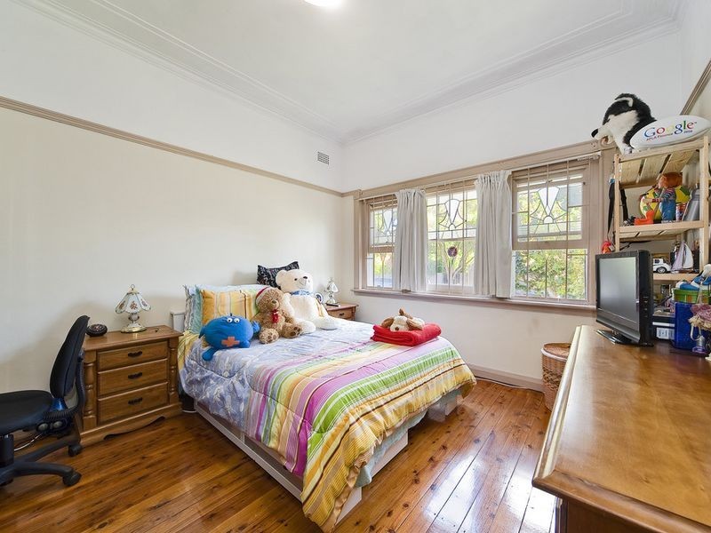 31 Lucy Street, Ashfield NSW 2131