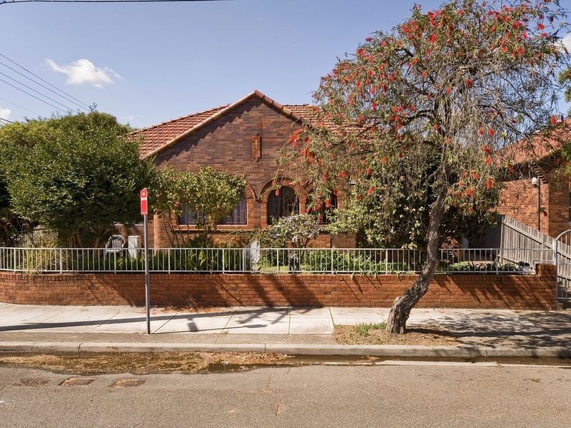 31 Lucy Street, Ashfield NSW 2131