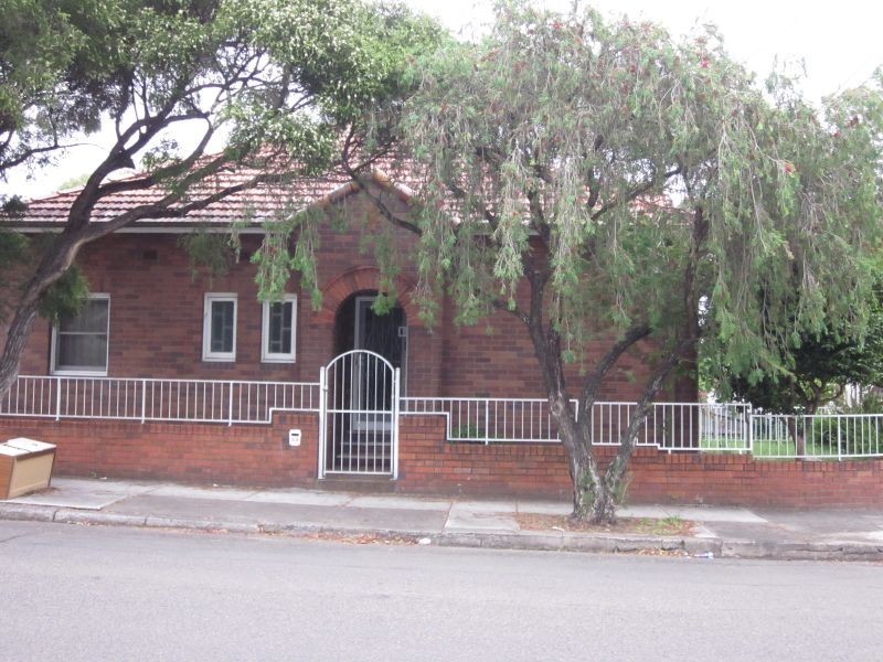 33 Lucy Street, Ashfield NSW 2131